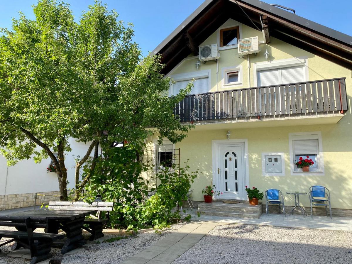 Hotel House Kajfes Plitvička Jezera Exterior foto