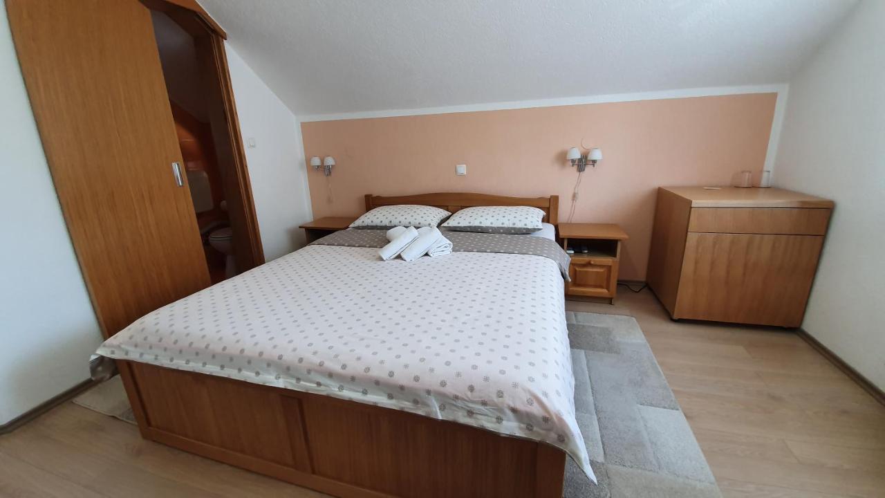 Hotel House Kajfes Plitvička Jezera Exterior foto