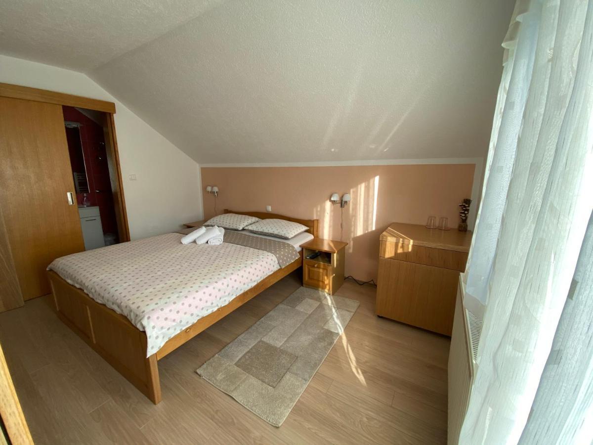 Hotel House Kajfes Plitvička Jezera Exterior foto